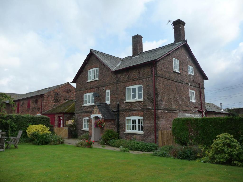Birtles Farm Bed And Breakfast Knutsford Eksteriør billede